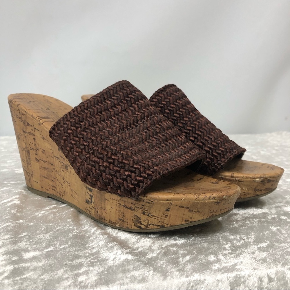 Montego Bay Club Sandal Women Size 7 Brown Block Heel Slip On Slides Open Toe